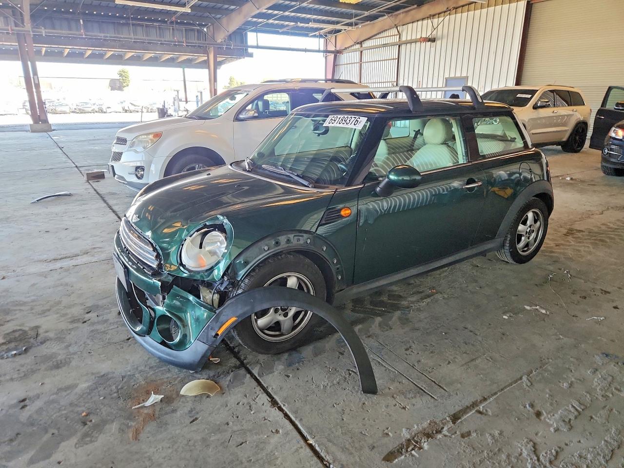 Photo of the 2011 MINI COOPER