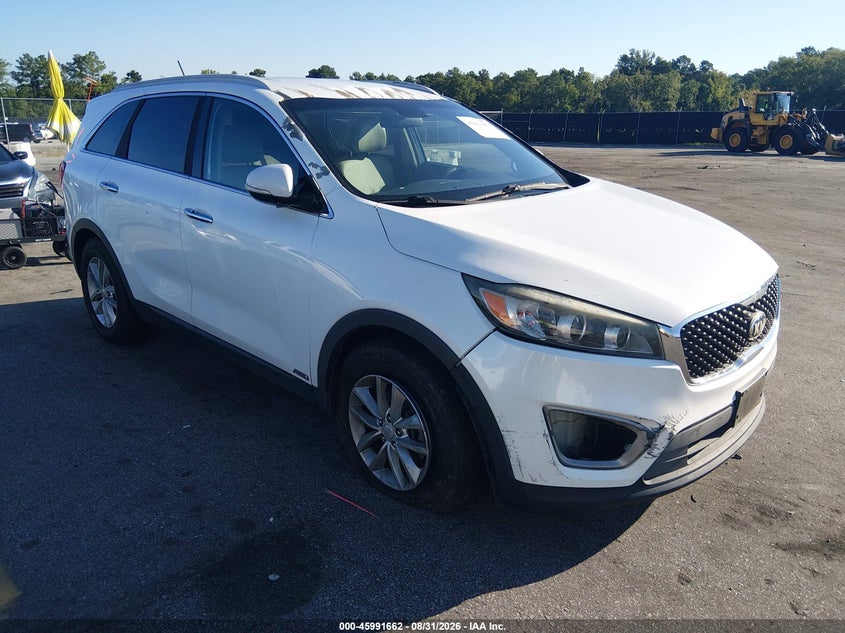Photo of the 2016 KIA SORENTO 2.4L LX
