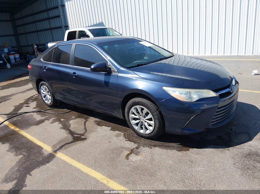 Photo of the 2016 TOYOTA CAMRY LE