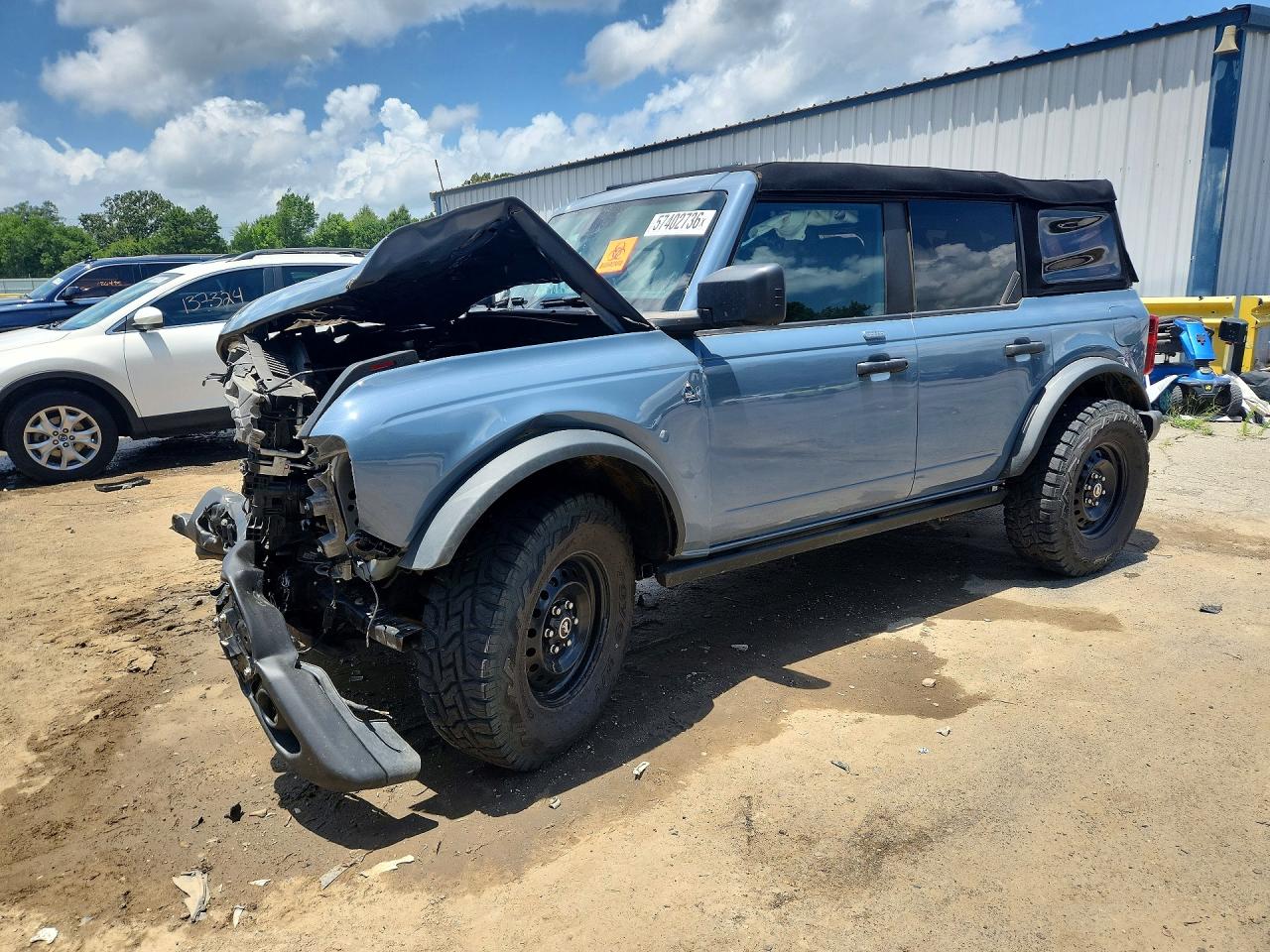 Photo of the 2023 FORD BRONCO BASE