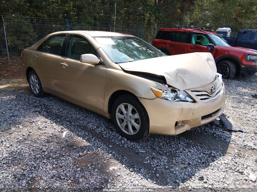 Photo of the 2011 TOYOTA CAMRY LE