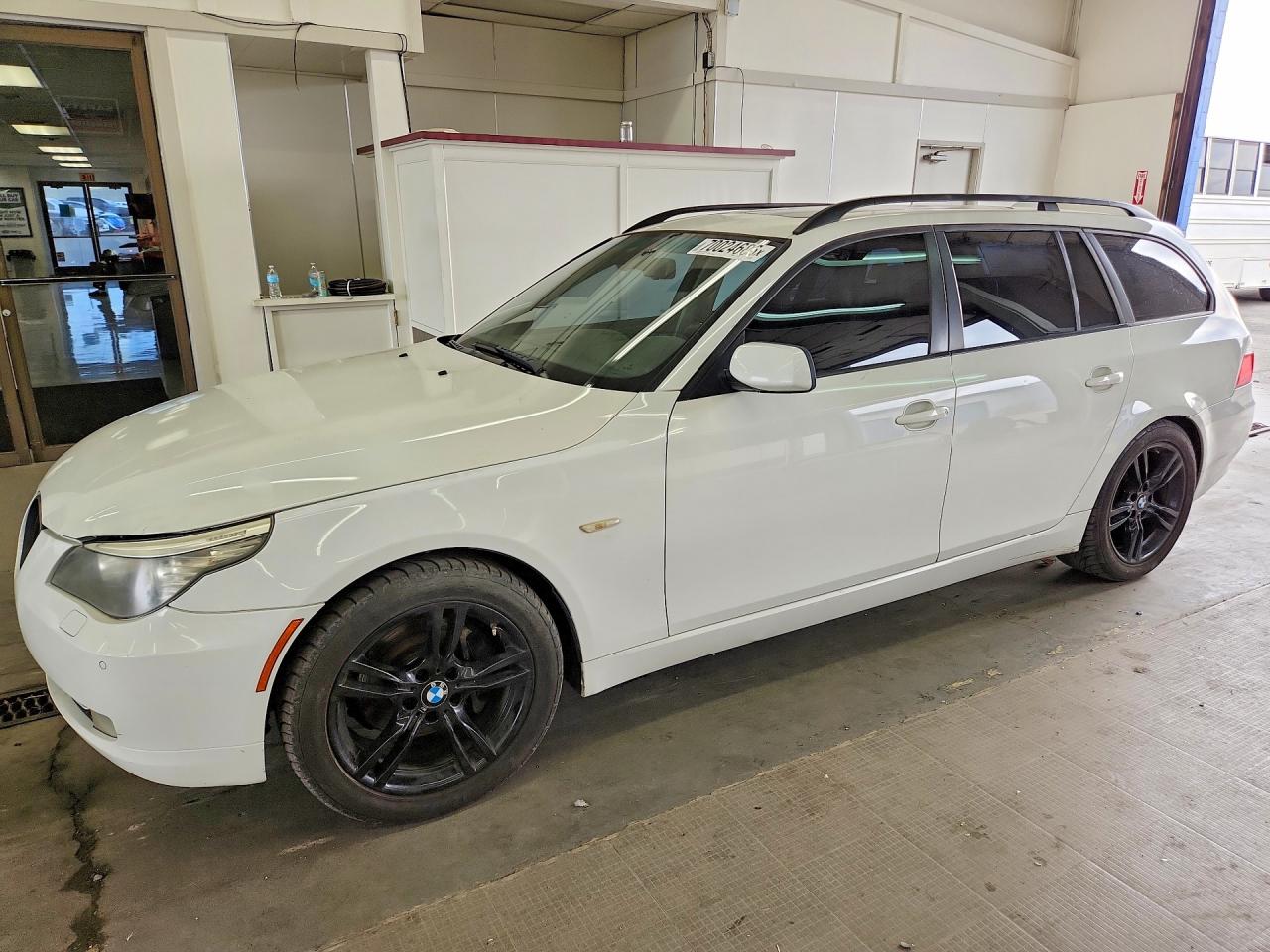 Photo of the 2008 BMW 535 XI