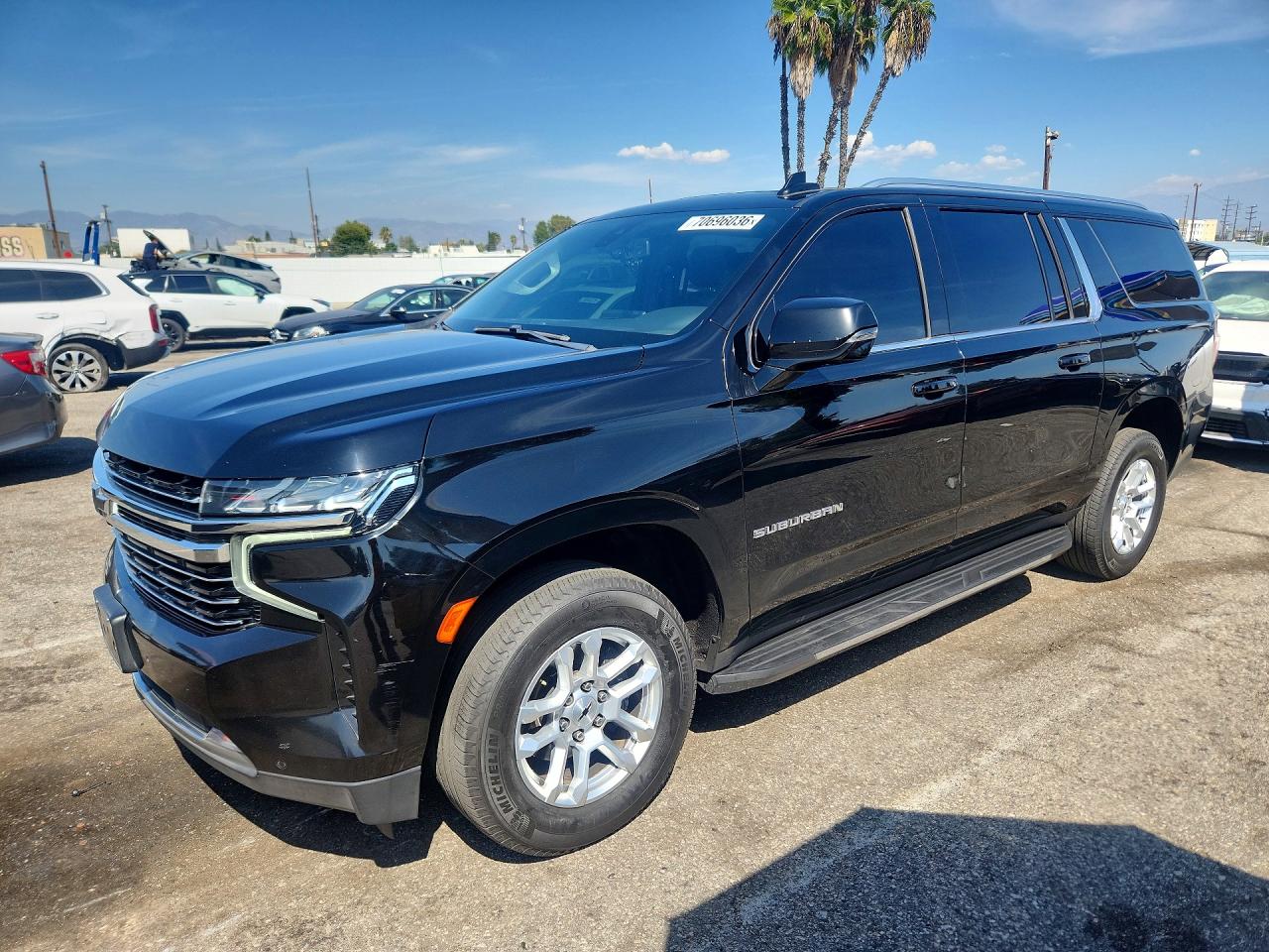 Photo of the 2021 CHEVROLET SUBURBAN C1500 LT
