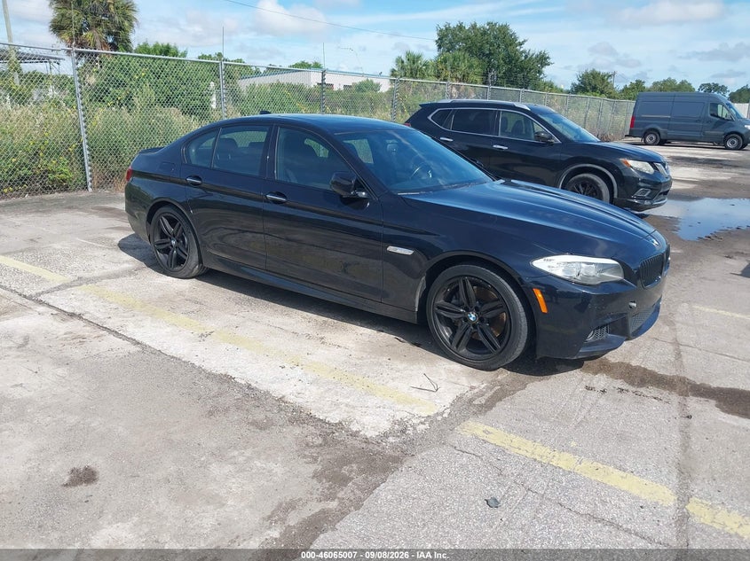 Photo of the 2013 BMW 550I XDRIVE