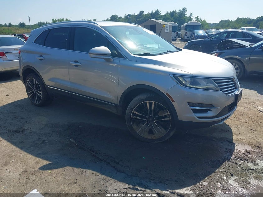 Photo of the 2017 LINCOLN MKC RESERVE