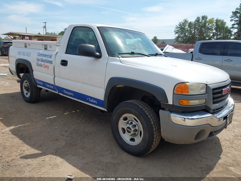Photo of the 2006 GMC SIERRA 2500HD WORK TRUCK