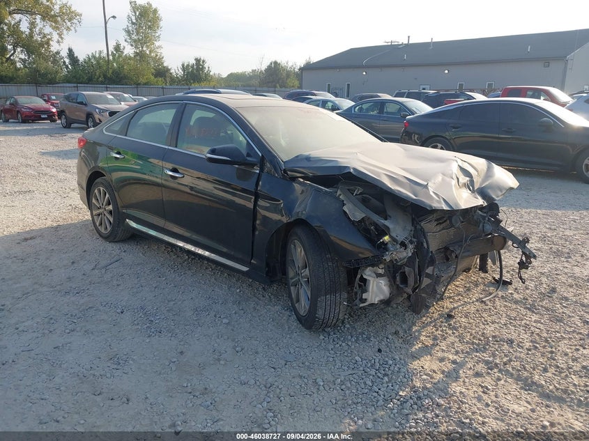 Photo of the 2017 HYUNDAI SONATA LIMITED