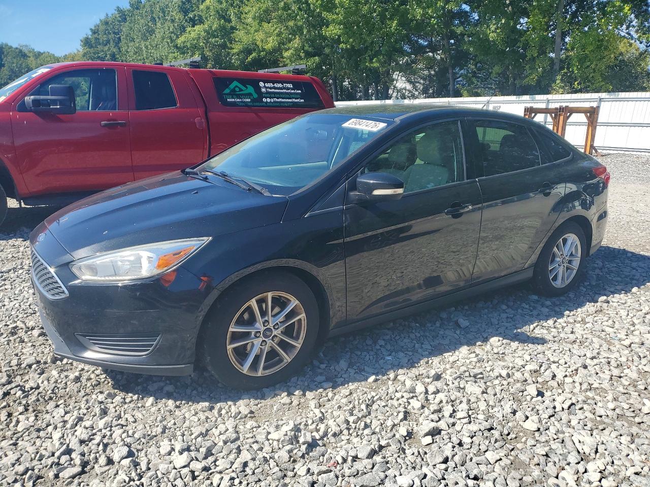 Photo of the 2015 FORD FOCUS SE