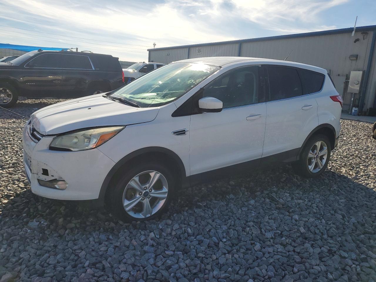 Photo of the 2014 FORD ESCAPE SE