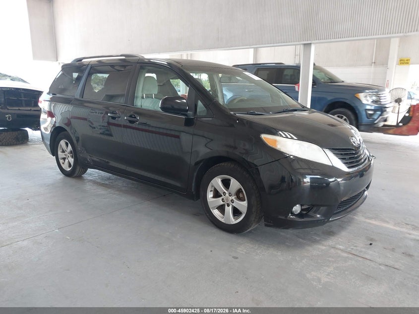 Photo of the 2011 TOYOTA SIENNA LE V6