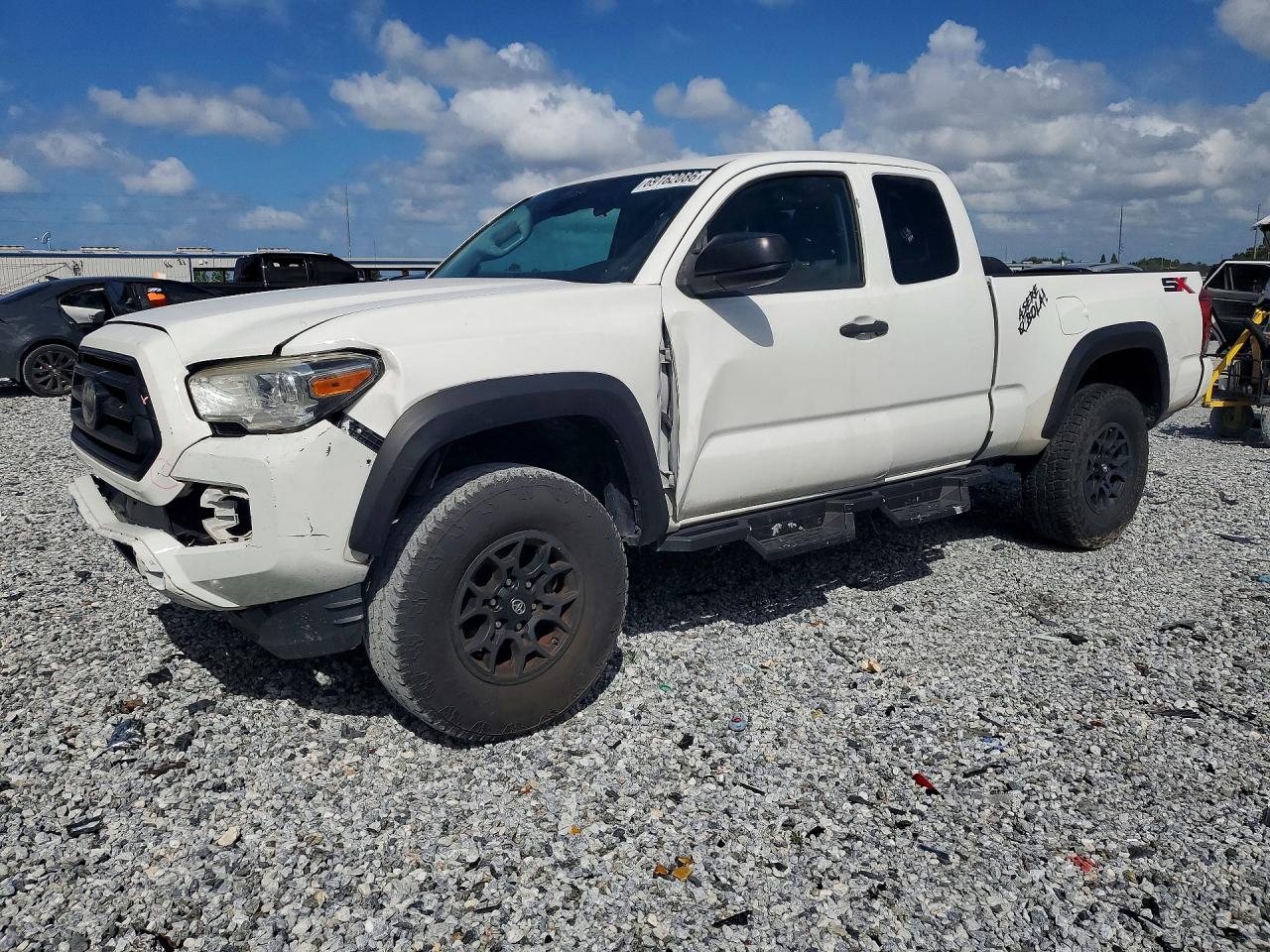 Photo of the 2020 TOYOTA TACOMA SR V6