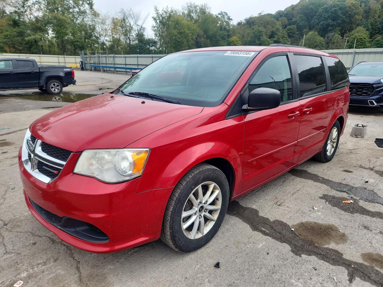 Photo of the 2014 DODGE GRAND CARAVAN SE