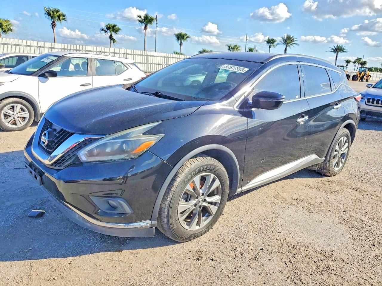 Photo of the 2018 NISSAN MURANO SV