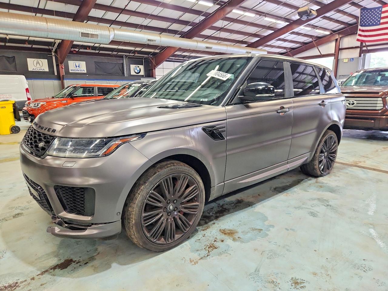 Photo of the 2018 LAND ROVER RANGE ROVER SPORT HSE DYNAMIC