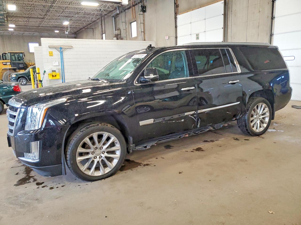 Photo of the 2018 CADILLAC ESCALADE ESV LUXURY