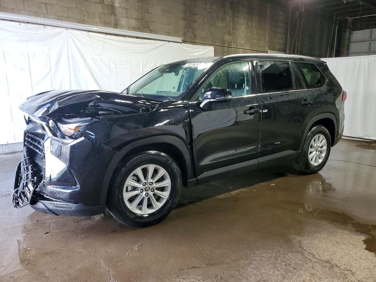 Photo of the 2026 TOYOTA GRAND HIGHLANDER XLE