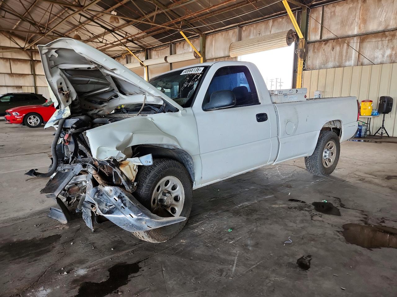 Photo of the 2005 CHEVROLET SILVERADO C1500