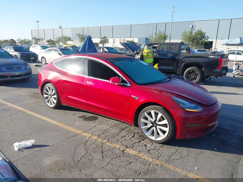 Photo of the 2018 TESLA MODEL 3 LONG RANGE/MID RANGE