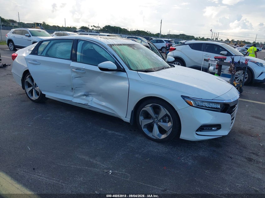 Photo of the 2018 HONDA ACCORD TOURING