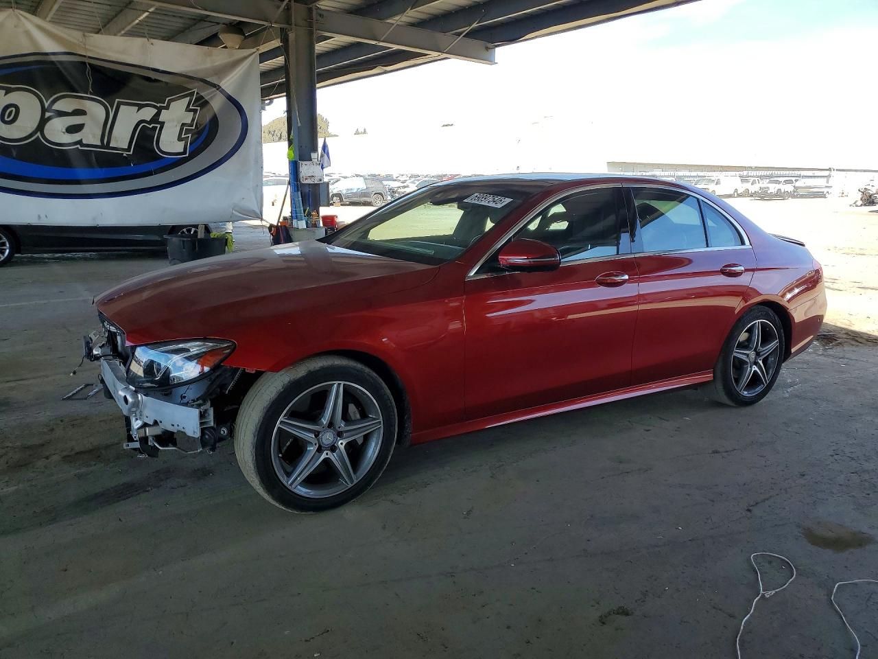 Photo of the 2017 MERCEDES-BENZ E 300
