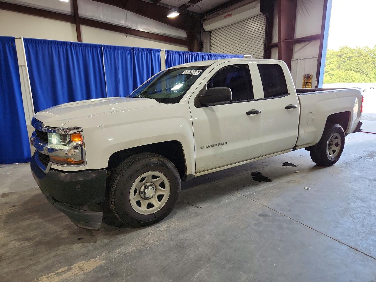 Photo of the 2018 CHEVROLET SILVERADO C1500