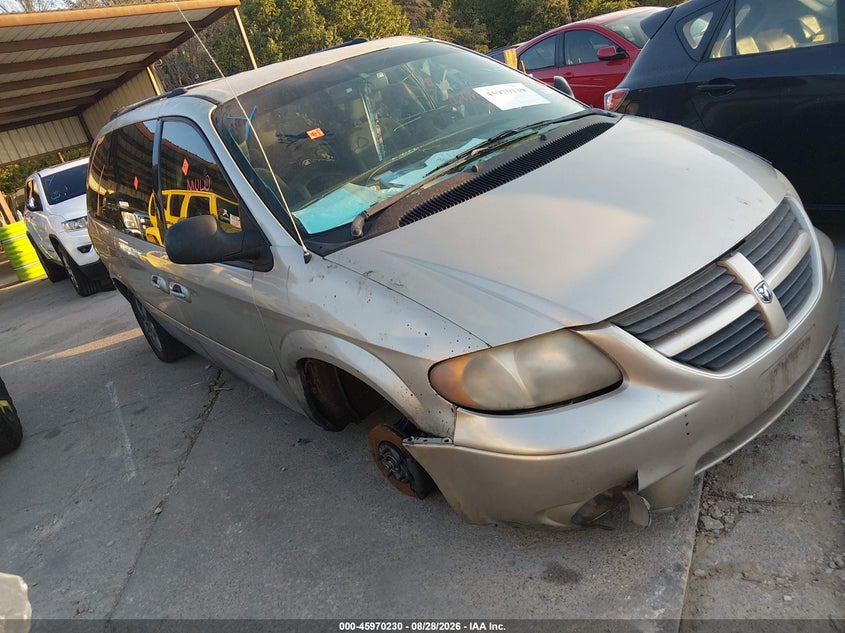 Photo of the 2005 DODGE GRAND CARAVAN SXT
