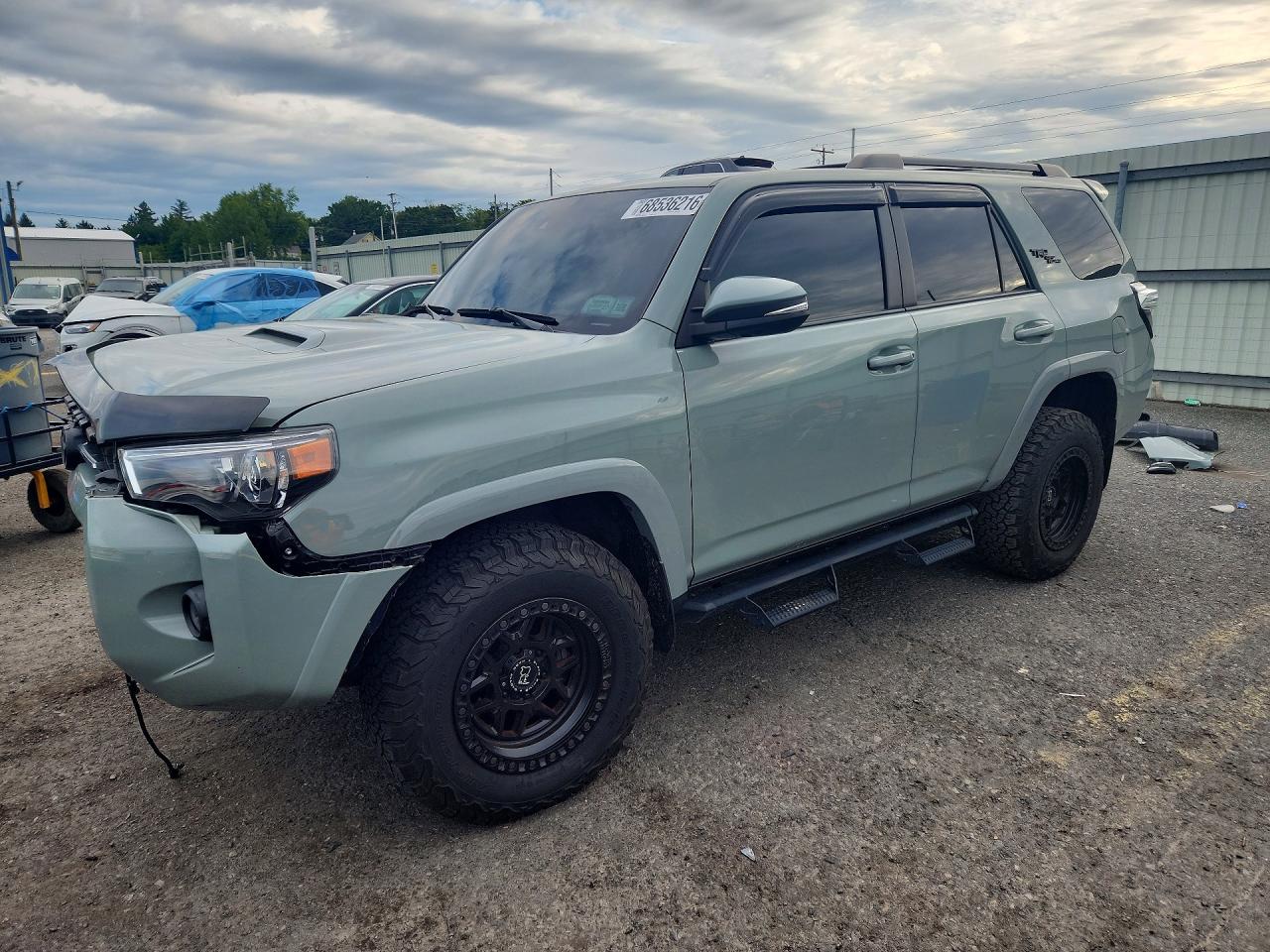 Photo of the 2023 TOYOTA 4RUNNER TRD OFF-ROAD PREMIUM