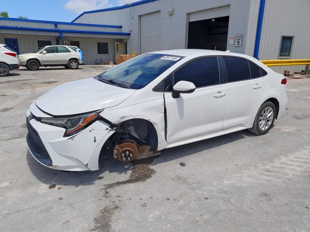 Photo of the 2021 TOYOTA COROLLA LE