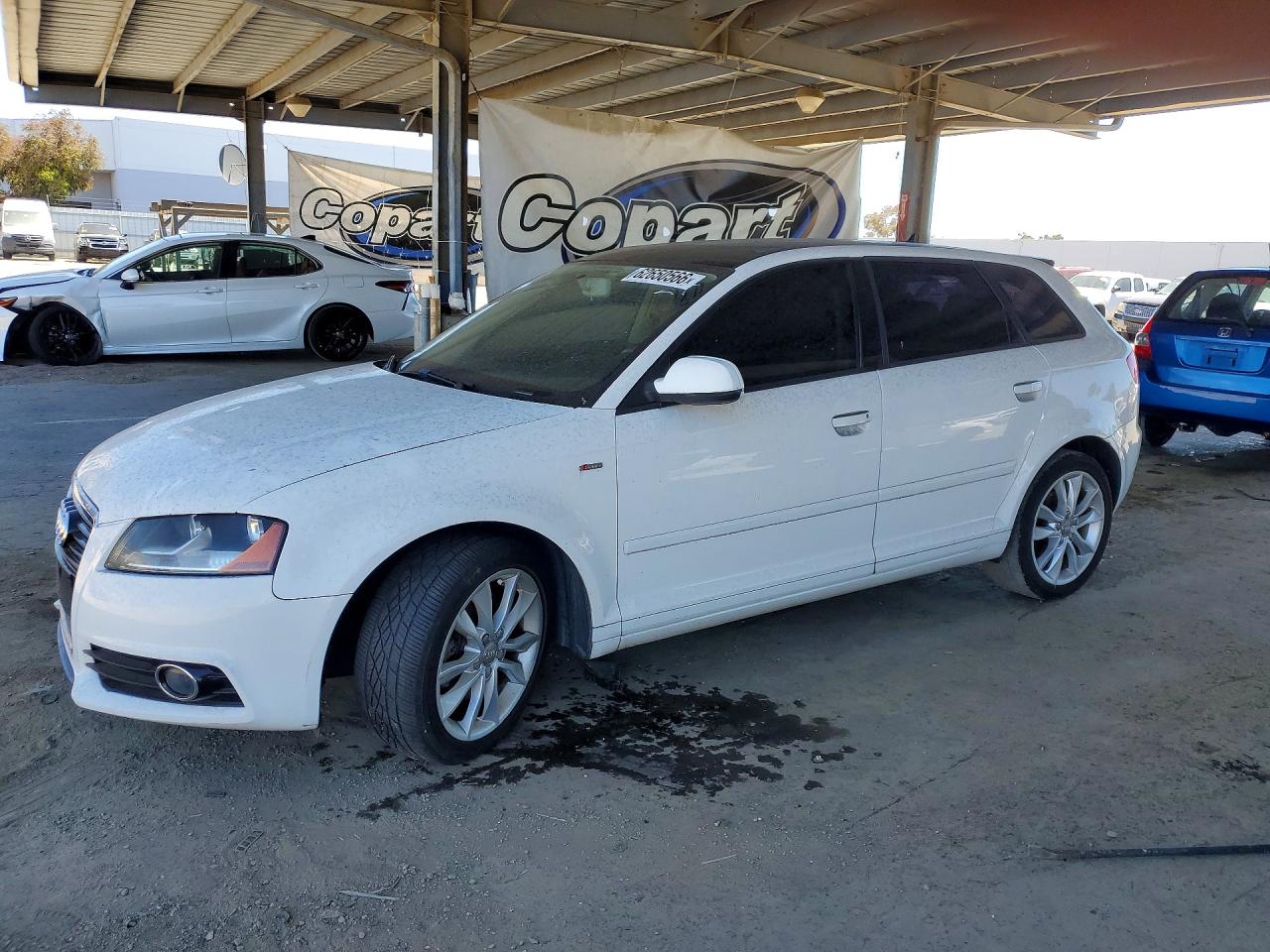 Photo of the 2012 AUDI A3 PREMIUM