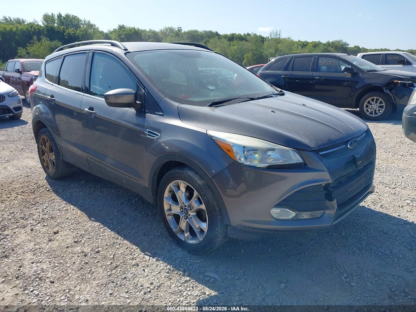 Photo of the 2014 FORD ESCAPE SE