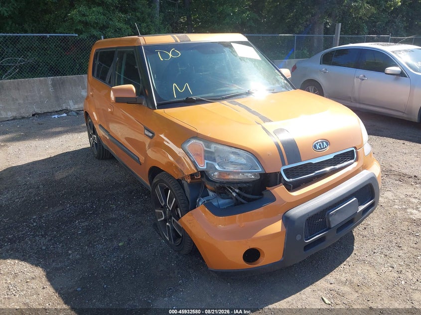 Photo of the 2010 KIA SOUL +