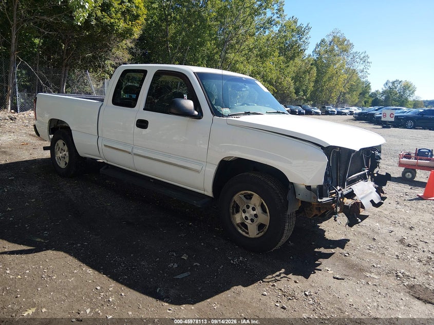 Photo of the 2005 CHEVROLET SILVERADO 1500 LS