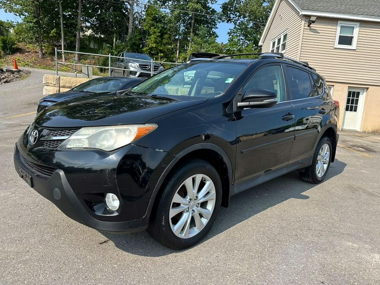 Photo of the 2013 TOYOTA RAV4 LIMITED