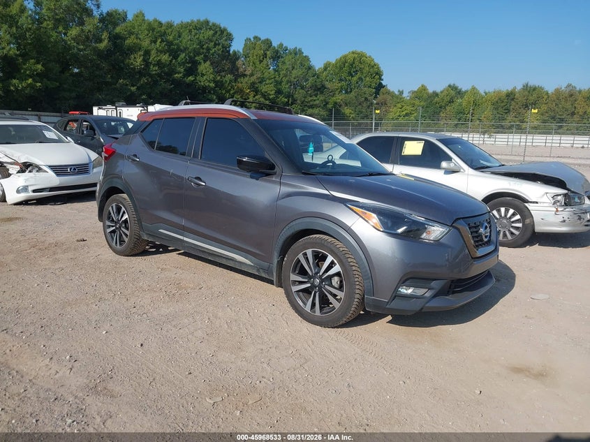 Photo of the 2019 NISSAN KICKS SR