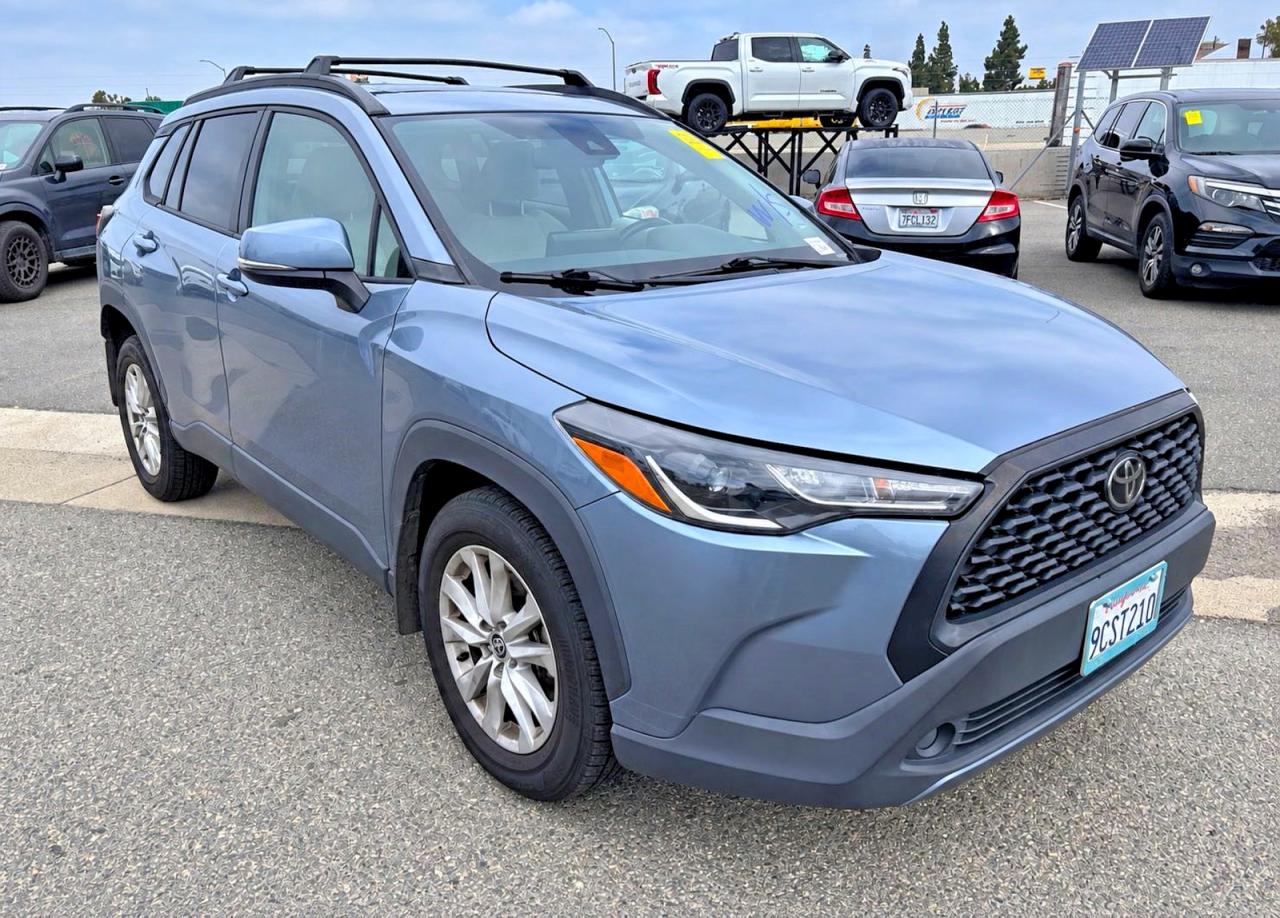 Photo of the 2022 TOYOTA COROLLA CROSS LE