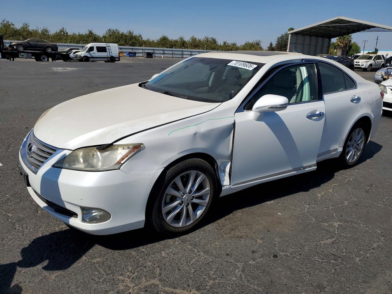 Photo of the 2011 LEXUS ES 350