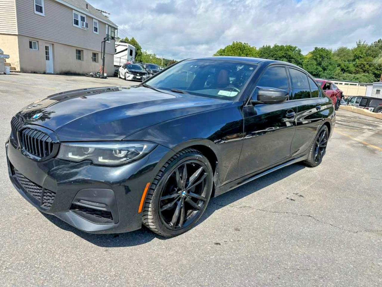 Photo of the 2022 BMW 330XI