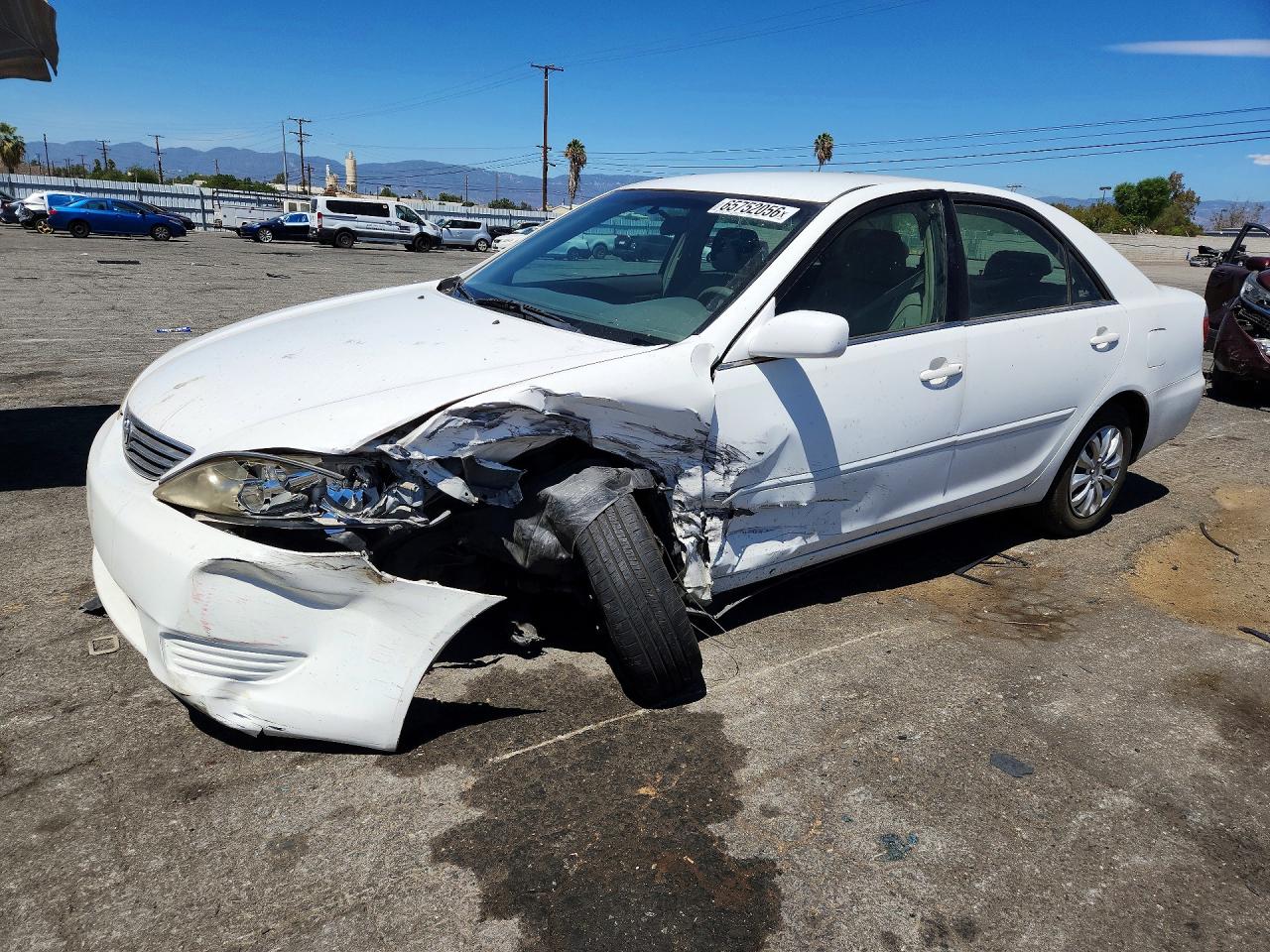 Photo of the 2005 TOYOTA CAMRY LE