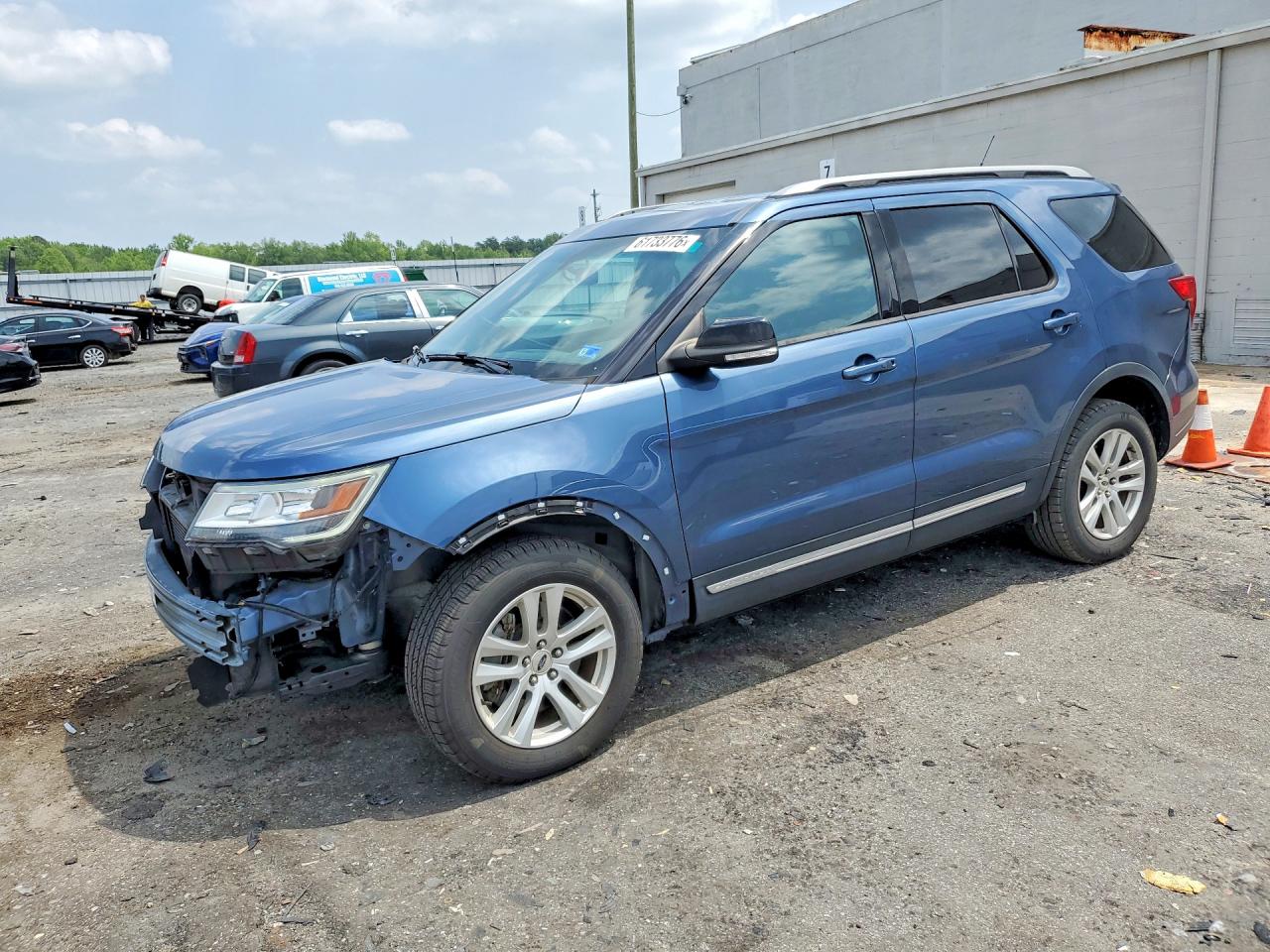 Photo of the 2018 FORD EXPLORER XLT