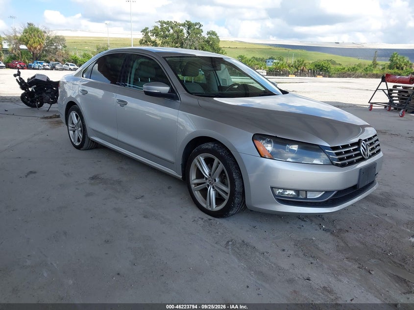 Photo of the 2013 VOLKSWAGEN PASSAT 2.0L TDI SEL PREMIUM