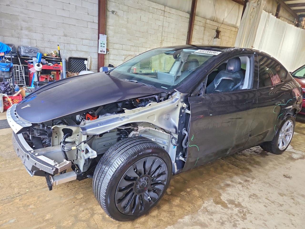 Photo of the 2024 TESLA MODEL Y