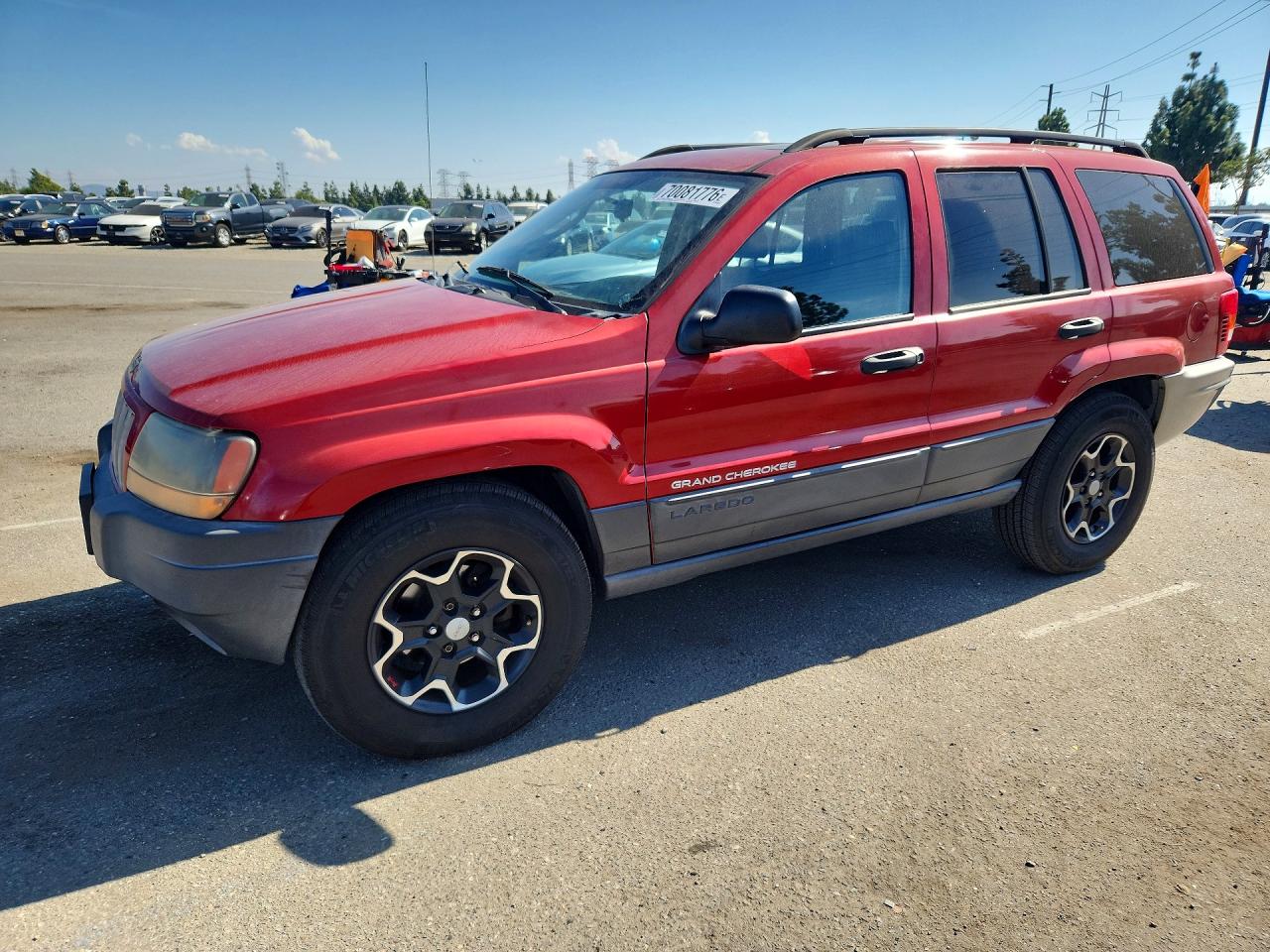 Photo of the 2004 JEEP GRAND CHEROKEE LAREDO