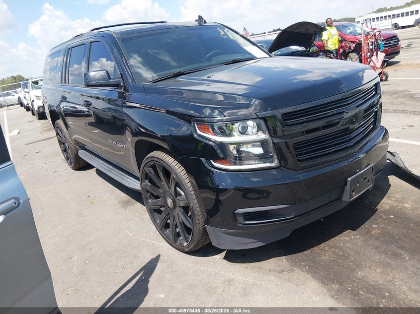 Photo of the 2018 CHEVROLET SUBURBAN LT