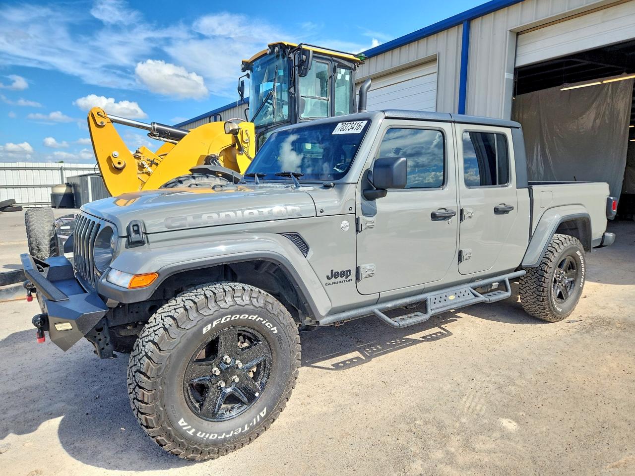 Photo of the 2021 JEEP GLADIATOR SPORT