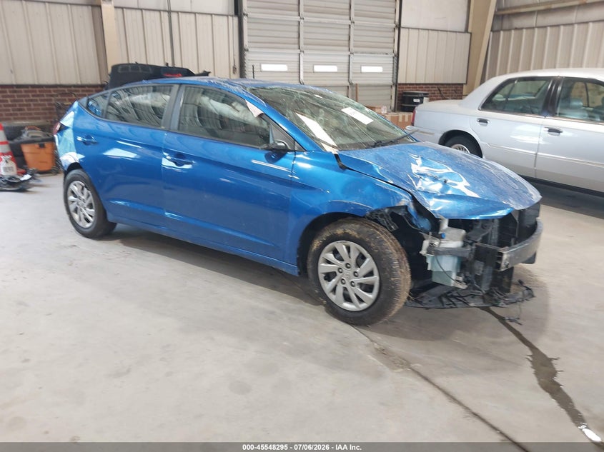 Photo of the 2017 HYUNDAI ELANTRA SE