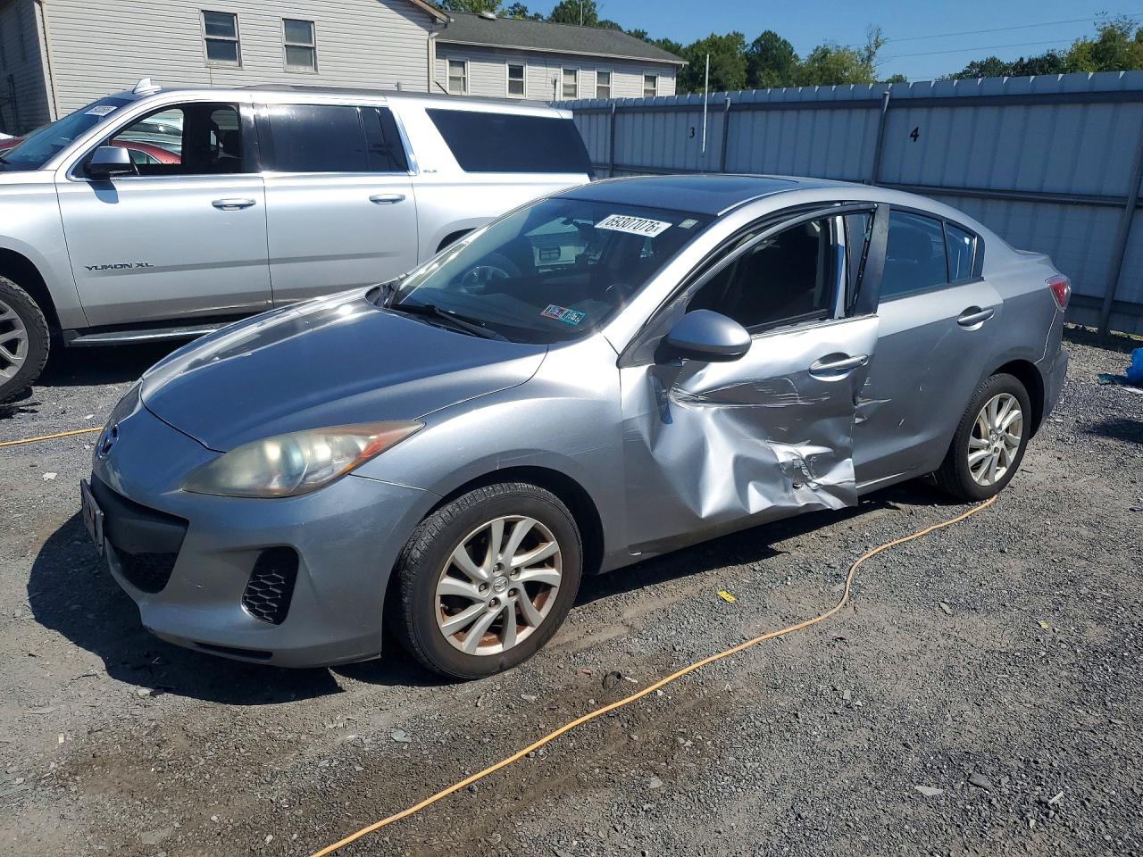 Photo of the 2012 MAZDA 3 I