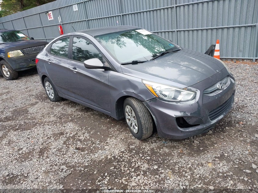 Photo of the 2016 HYUNDAI ACCENT SE