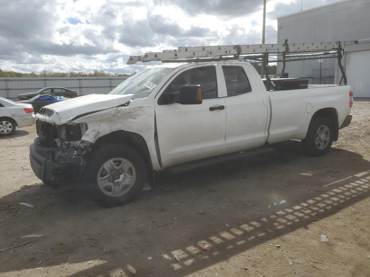 Photo of the 2018 TOYOTA TUNDRA SR