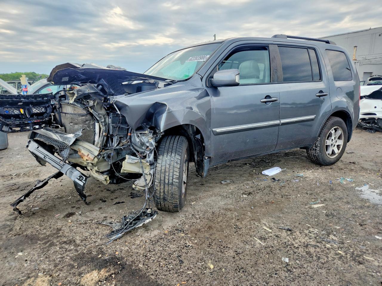 Photo of the 2011 HONDA PILOT TOURING
