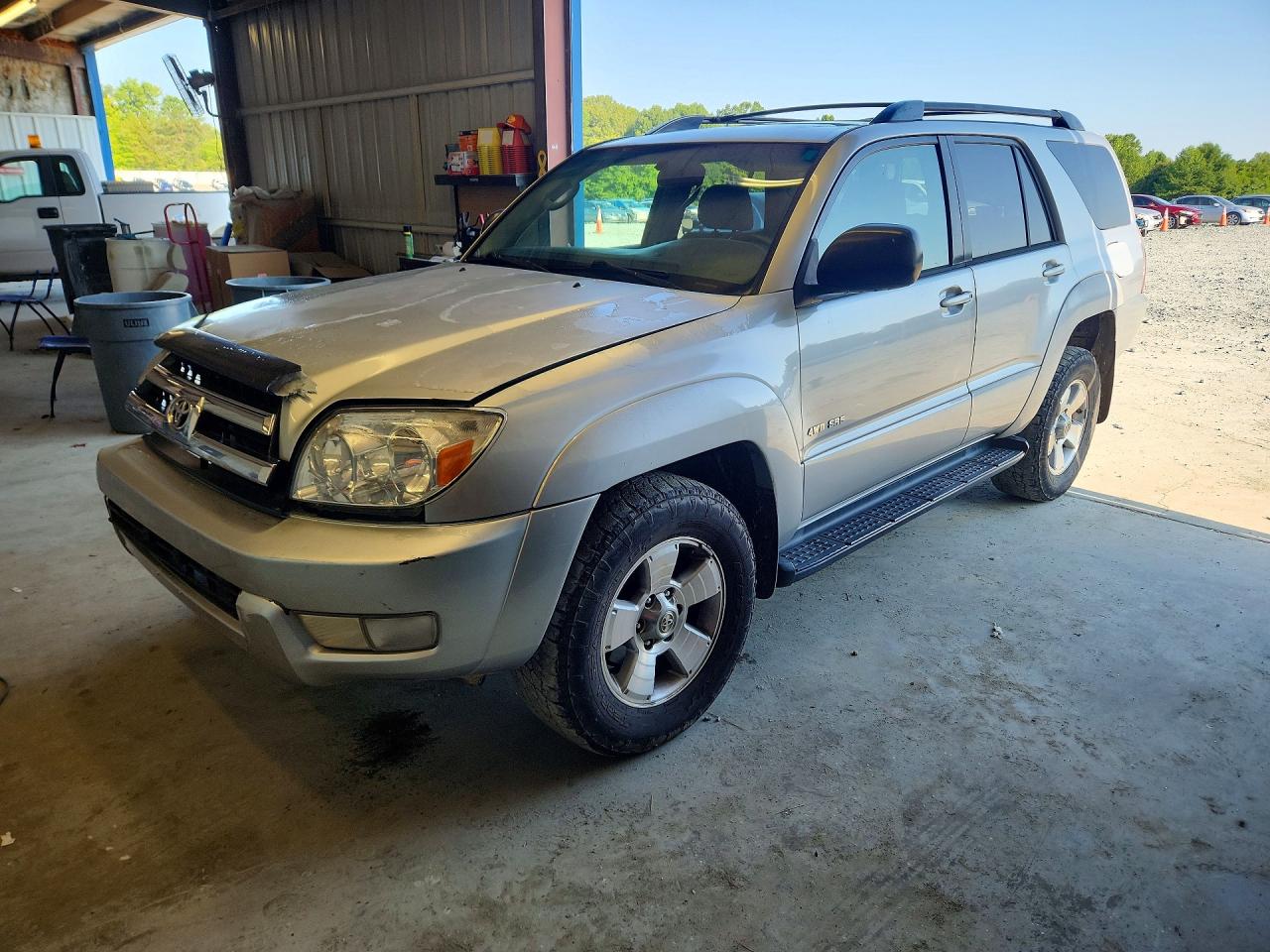 Photo of the 2005 TOYOTA 4RUNNER SR5